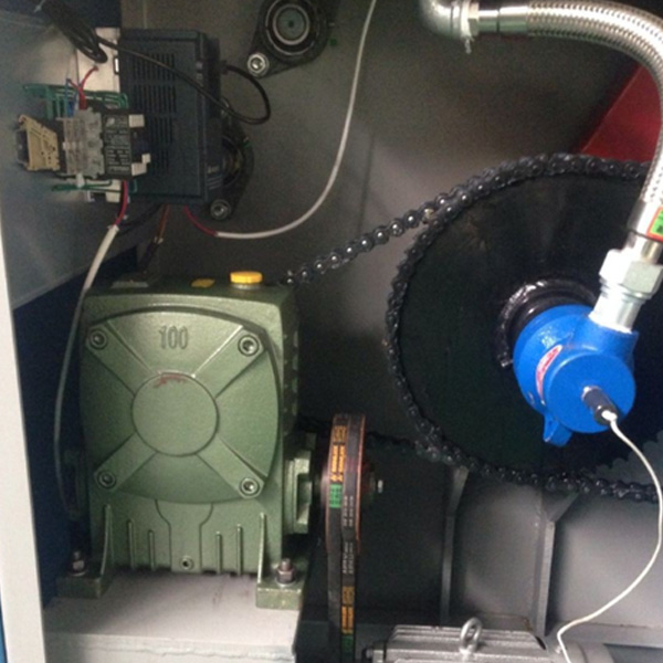 
		Y3000IIZC槽式熨平机
	(图1)